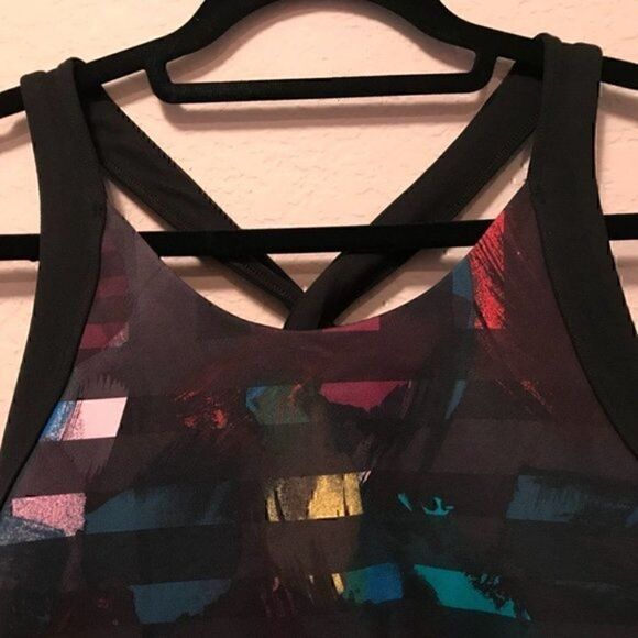 NWOT.Lucy workout multicolor top, build in bra. - Picture 5 of 9